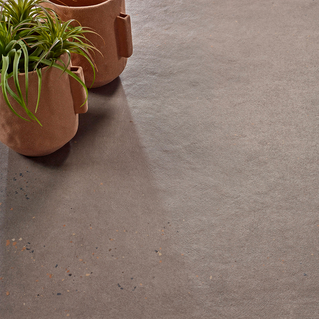 Happy Ceramic Flooring 8 and 20 mm - Various sized tiles - Rocersa