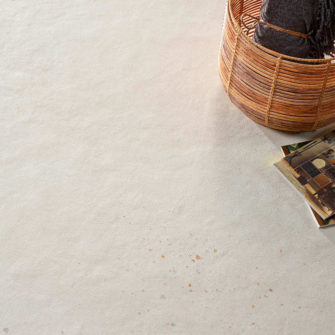 Happy Ceramic Flooring 8 and 20 mm - Various sized tiles - Rocersa